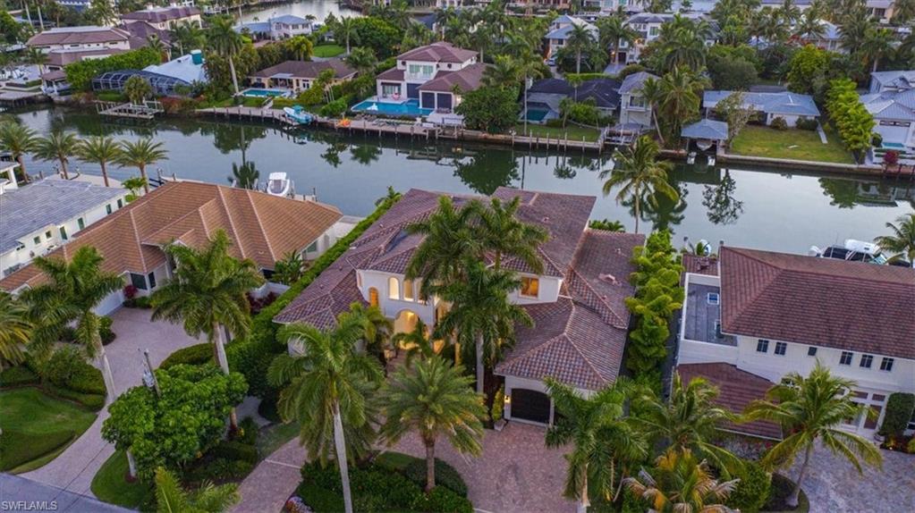 AQUALANE SHORES - Residential