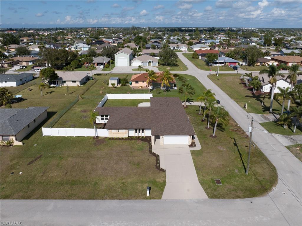 CAPE CORAL - Residential