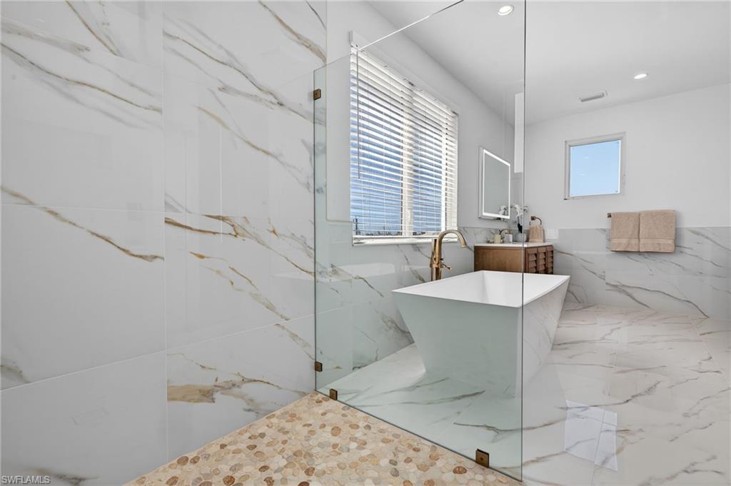 BEACHVIEW COUNTRY CLUB ESTATES - Residential