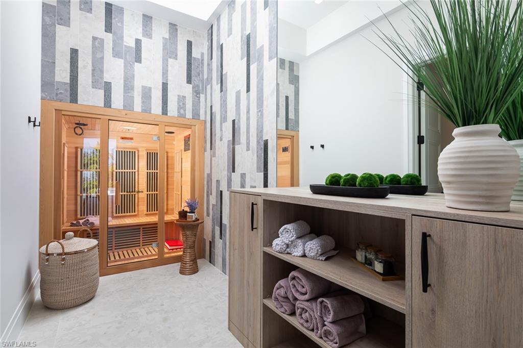 PINE RIDGE - Residential