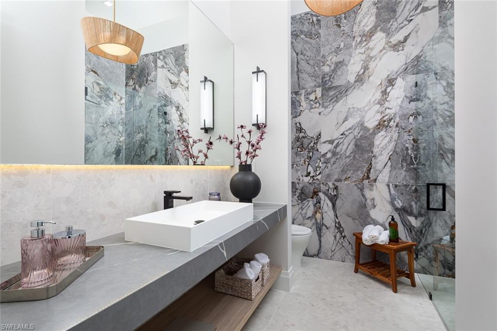 PINE RIDGE - Residential