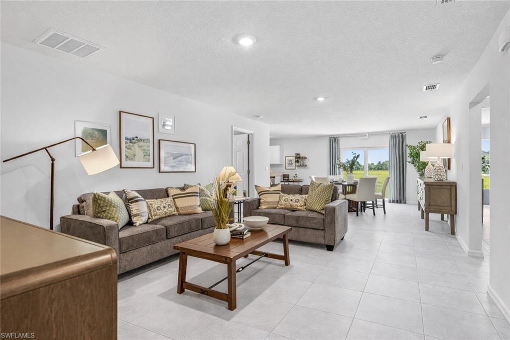 LABELLE ACRES - Residential