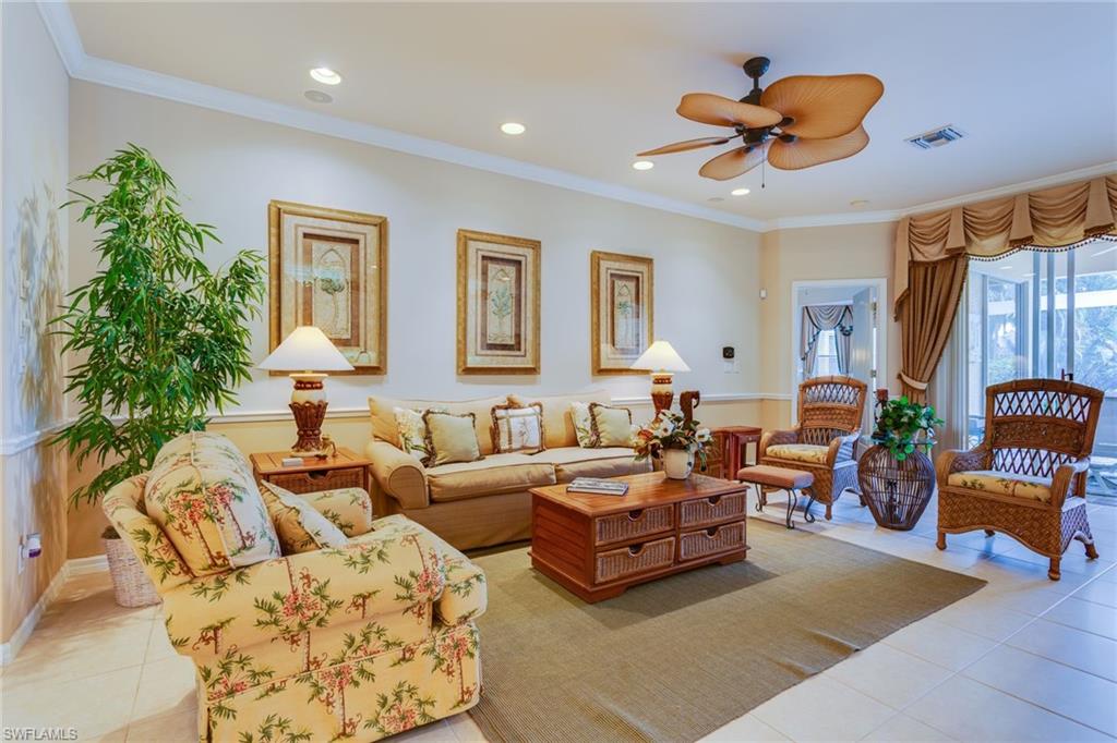 COLONIAL LINKS - Residential