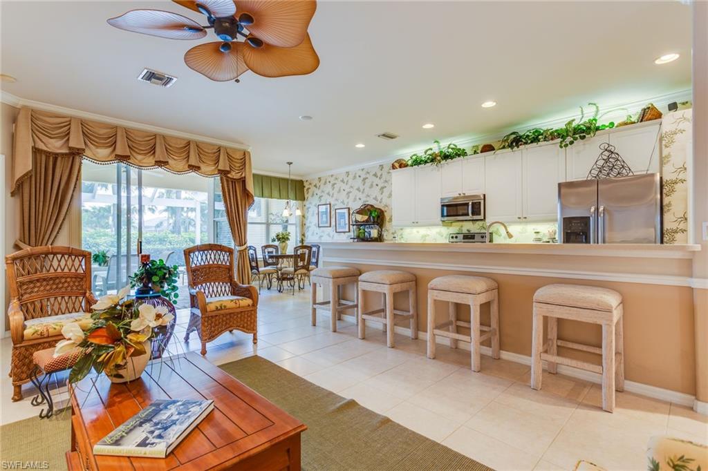 COLONIAL LINKS - Residential