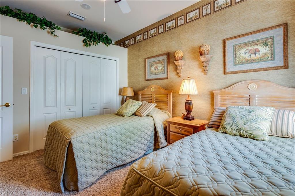 COLONIAL LINKS - Residential