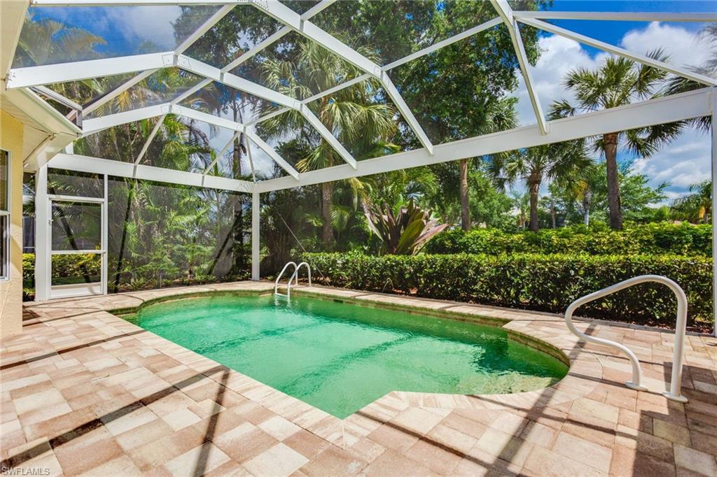 COLONIAL LINKS - Residential