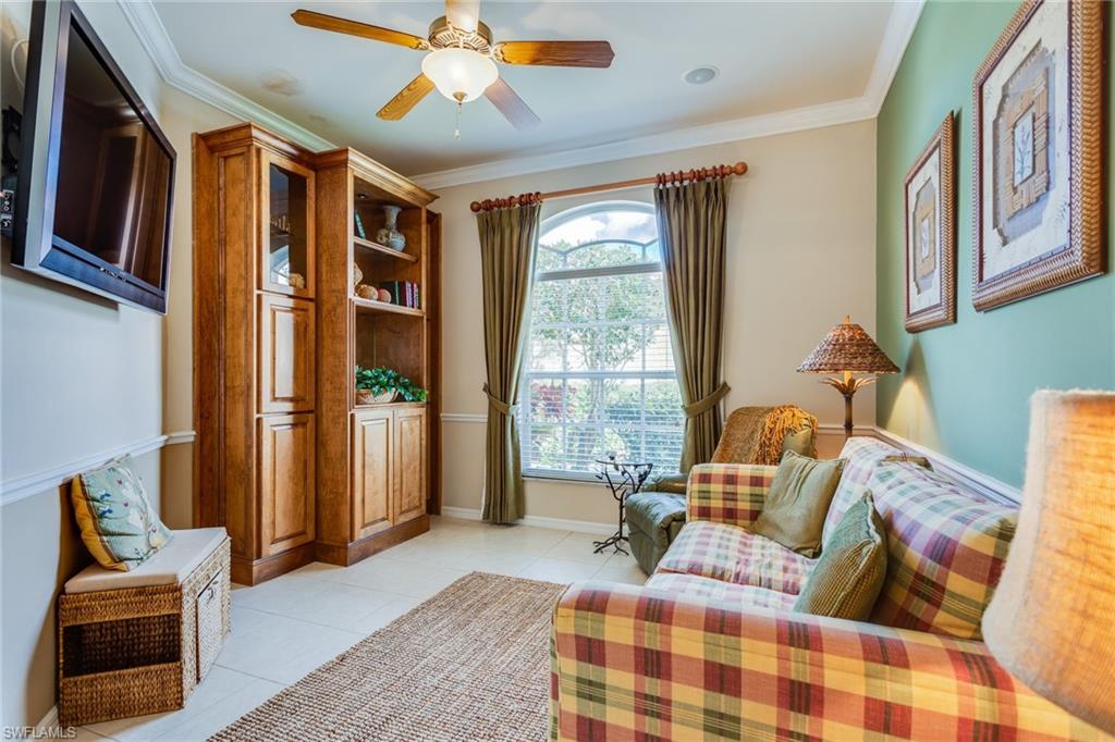 COLONIAL LINKS - Residential