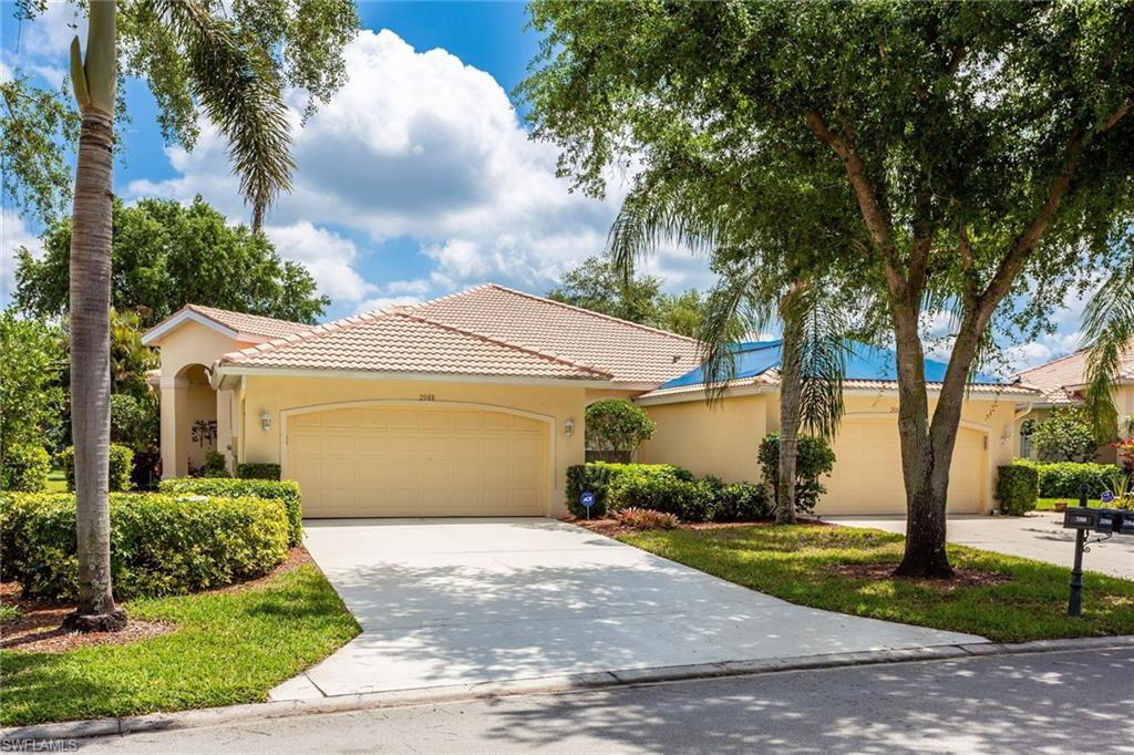 COLONIAL LINKS - Residential