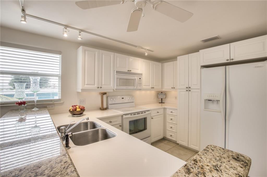 ISLAND SHORES - Residential