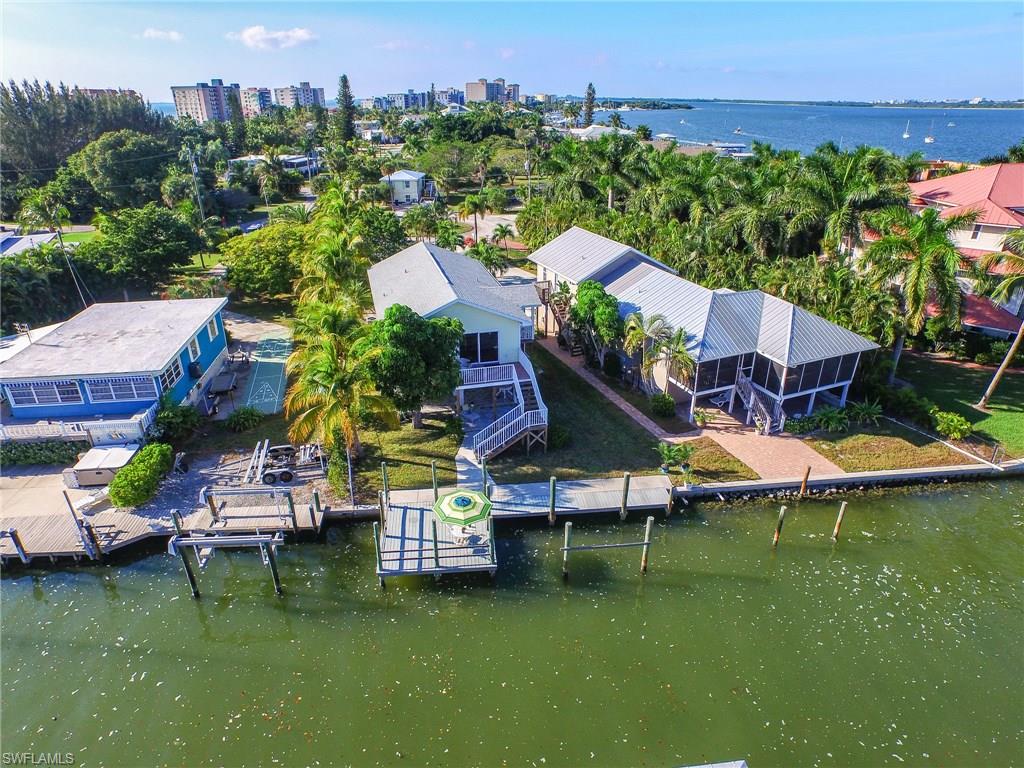 ISLAND SHORES - Residential