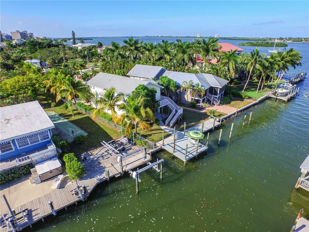 ISLAND SHORES - Residential