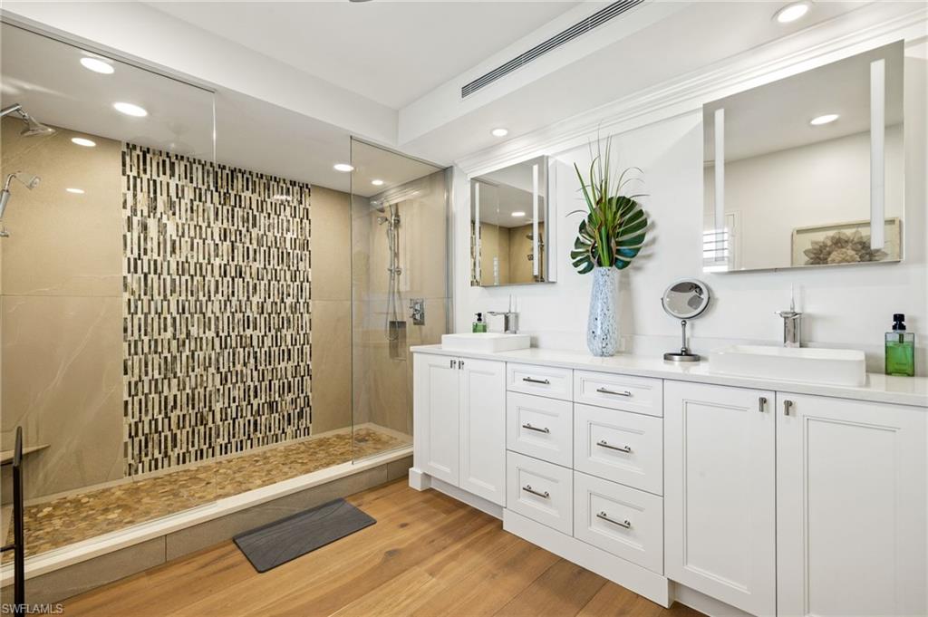 WESTGATE - Residential