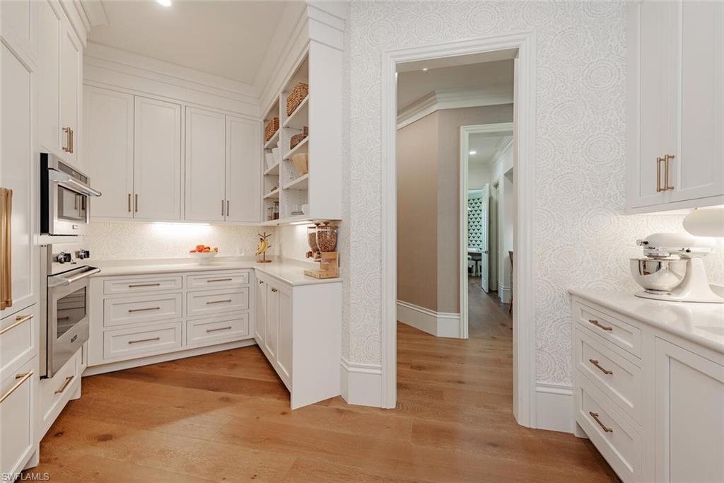 QUAIL WEST - Residential