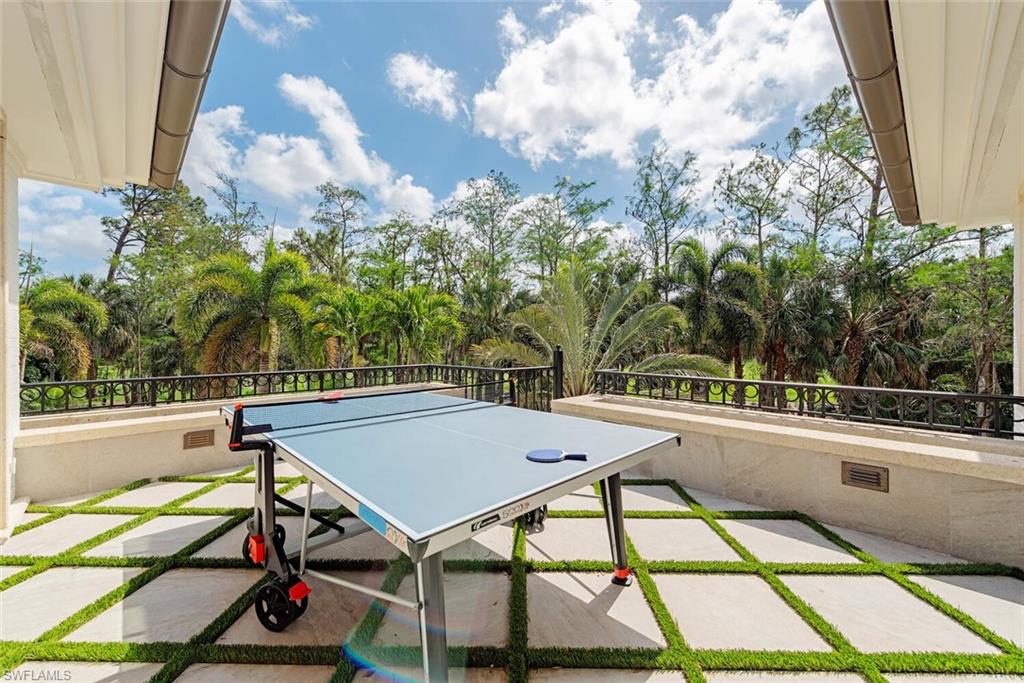 QUAIL WEST - Residential