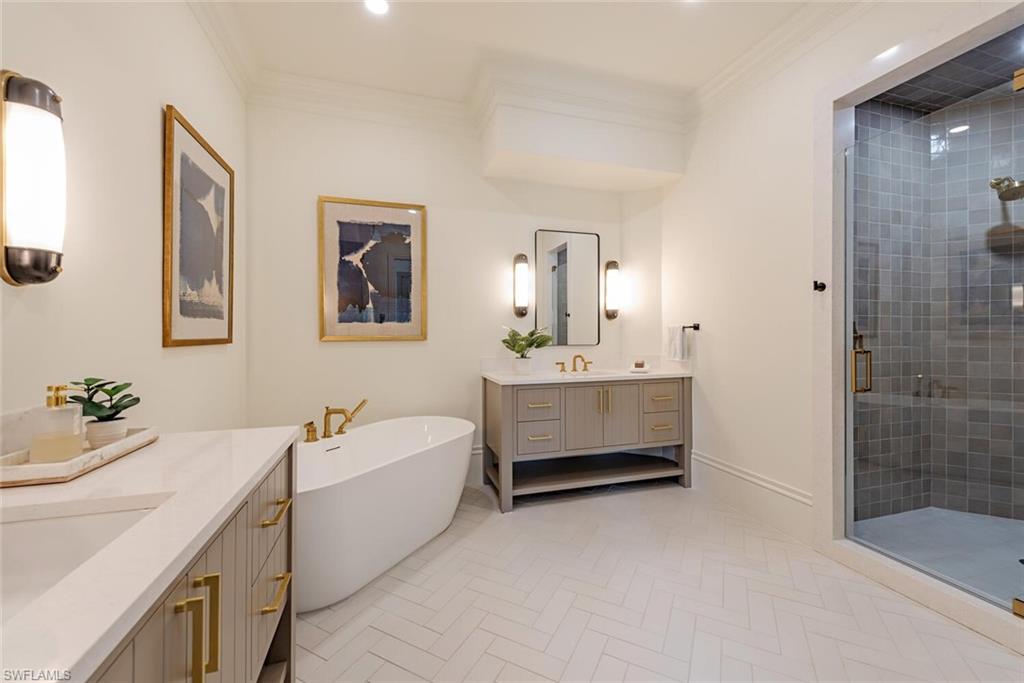 QUAIL WEST - Residential