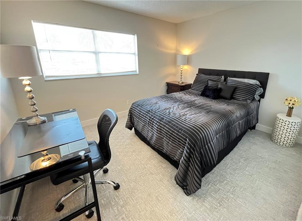 COUNTRY CLUB MANOR - Residential Lease