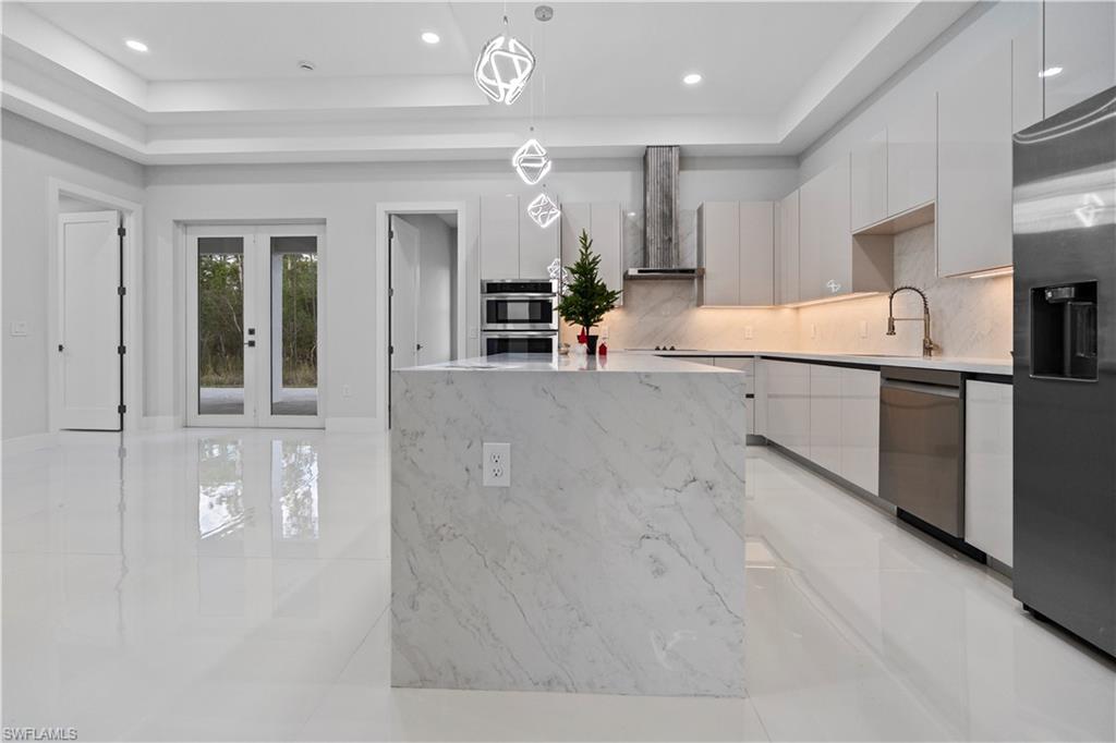 GOLDEN GATE ESTATES - Residential