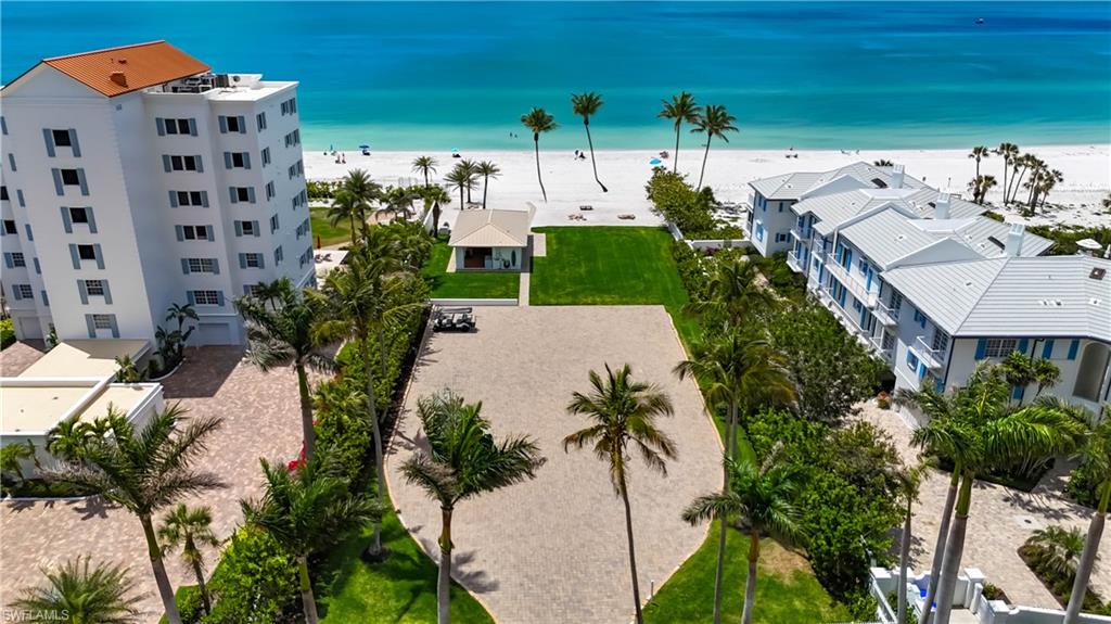 SEASONS AT NAPLES CAY - Residential