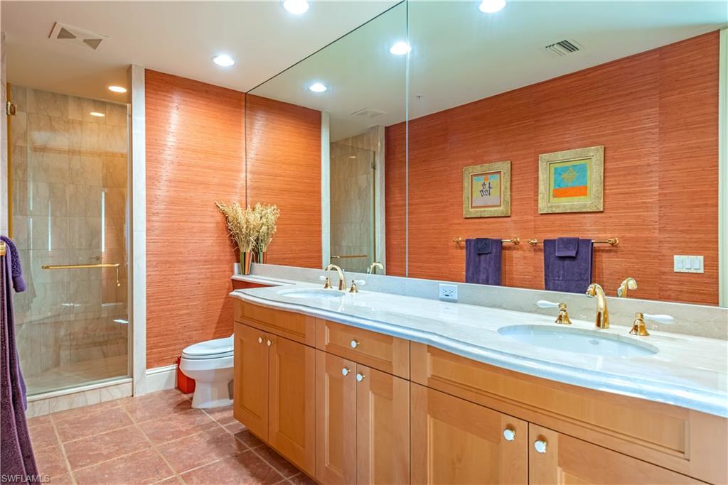 SEASONS AT NAPLES CAY - Residential