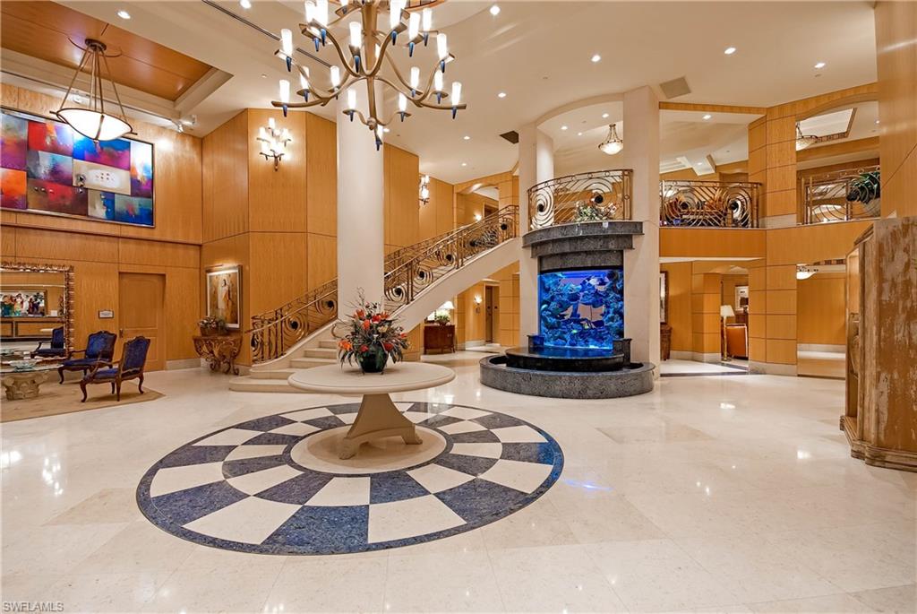 SEASONS AT NAPLES CAY - Residential