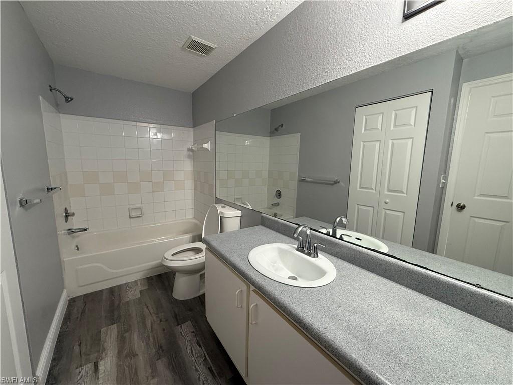 ROYAL GREENS - Residential Lease