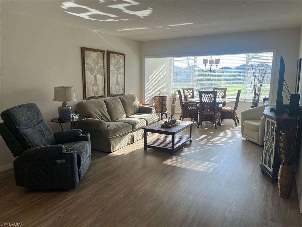 SEVEN LAKES - Residential