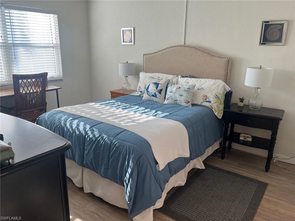 SEVEN LAKES - Residential