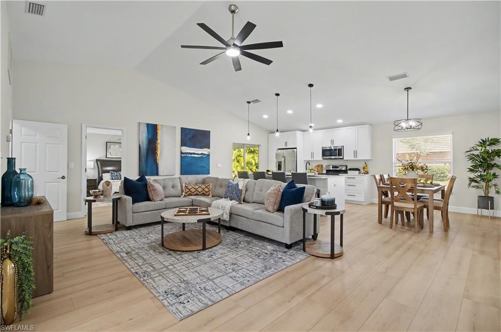 CAPE CORAL - Residential