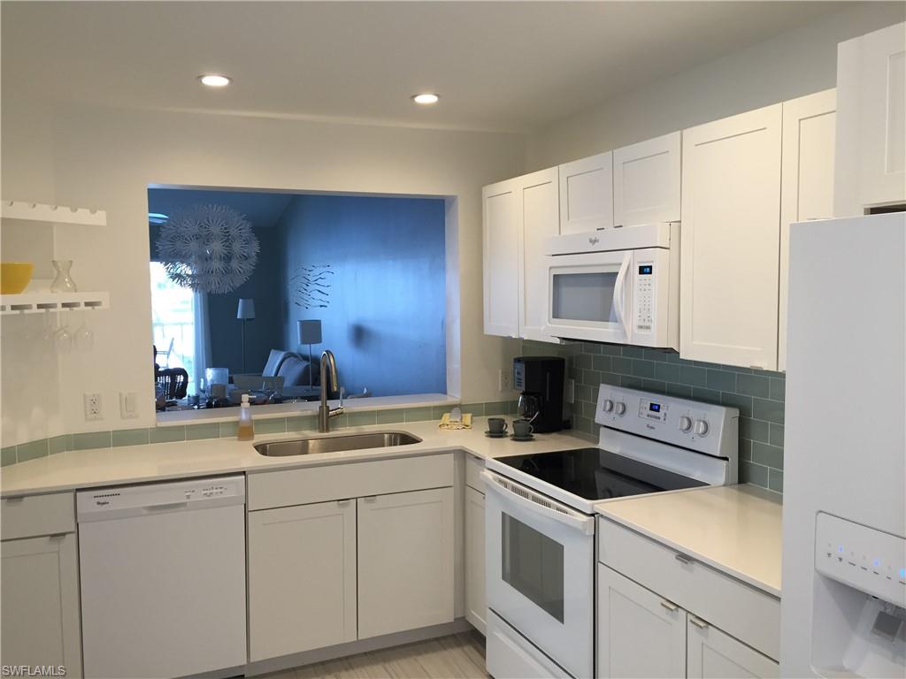 VILLAGES AT EMERALD LAKES - Residential Lease