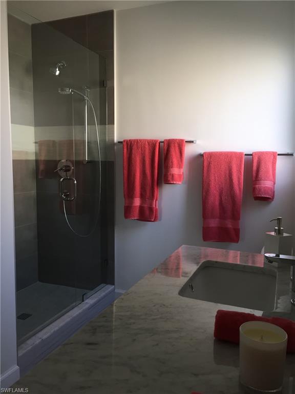 VILLAGES AT EMERALD LAKES - Residential Lease