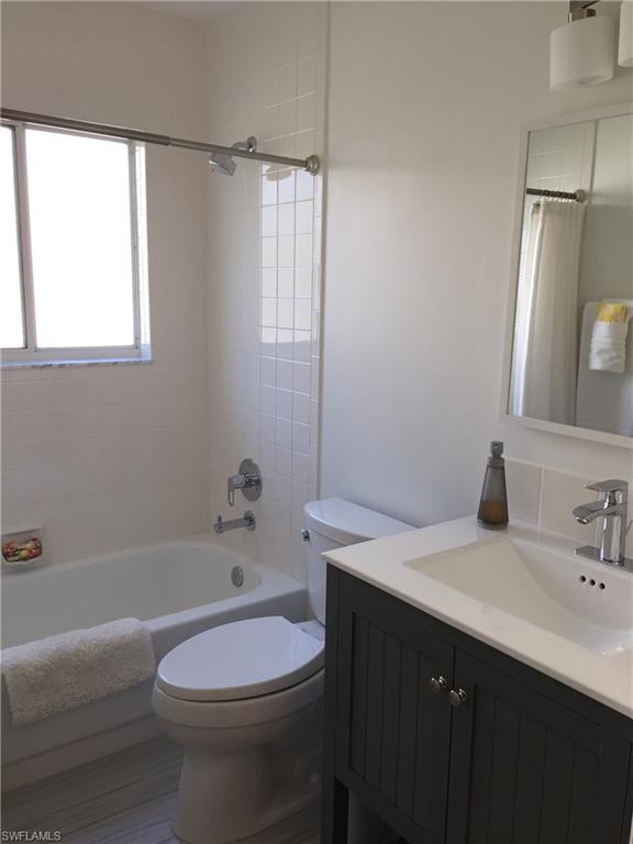 VILLAGES AT EMERALD LAKES - Residential Lease