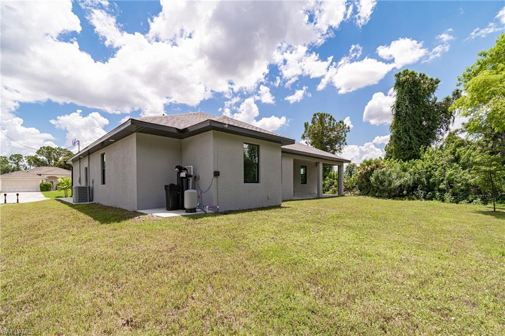 LEHIGH ACRES - Residential