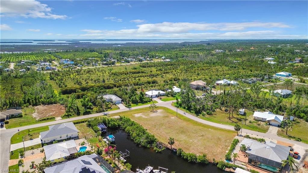 CHARLOTTE SHORES - Land