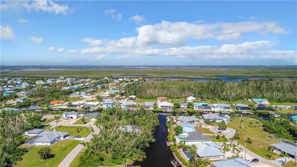 CHARLOTTE SHORES - Land