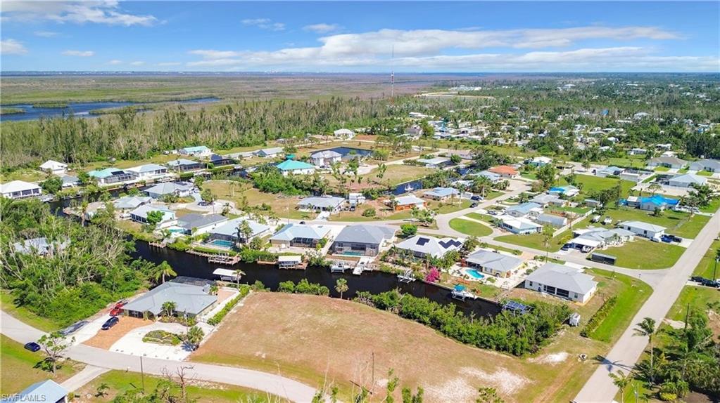 CHARLOTTE SHORES - Land