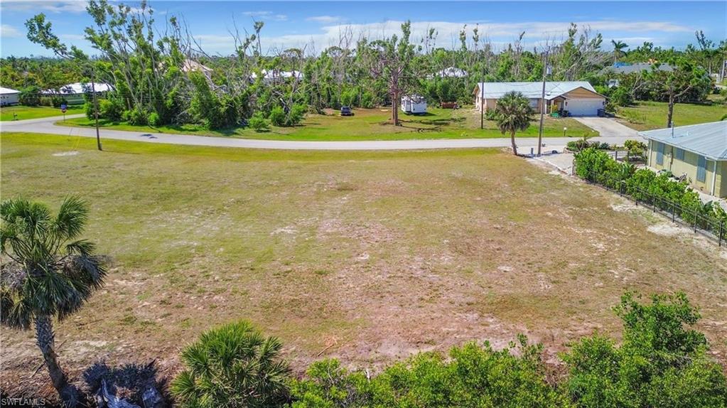 CHARLOTTE SHORES - Land