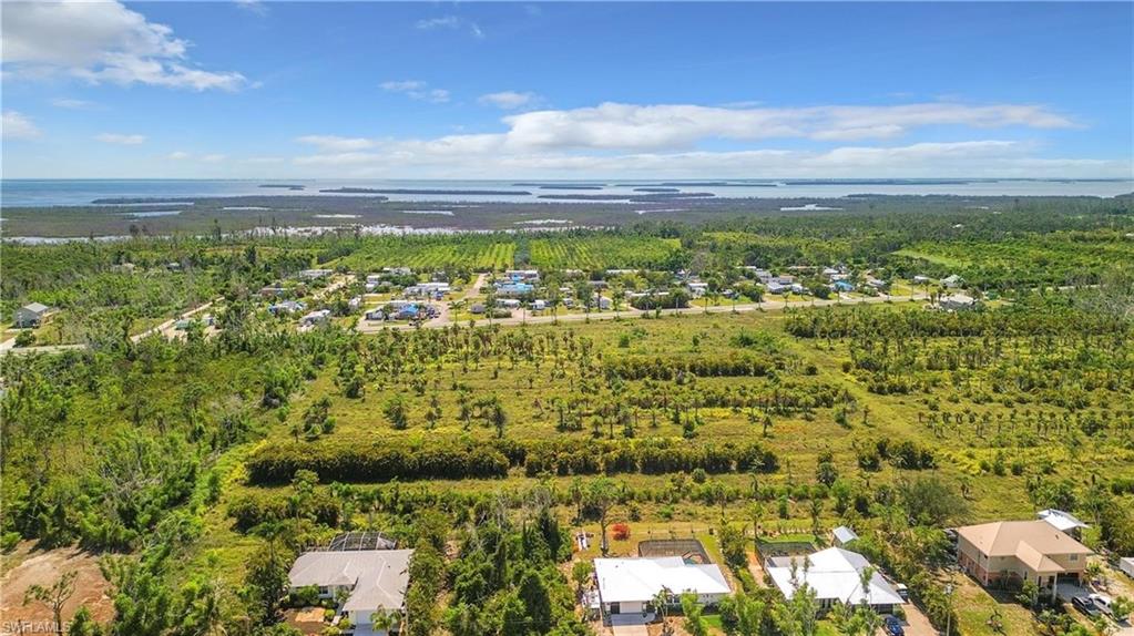 CHARLOTTE SHORES - Land