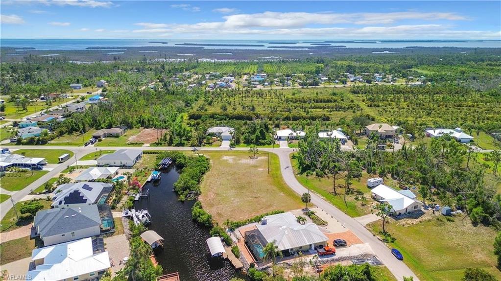 CHARLOTTE SHORES - Land