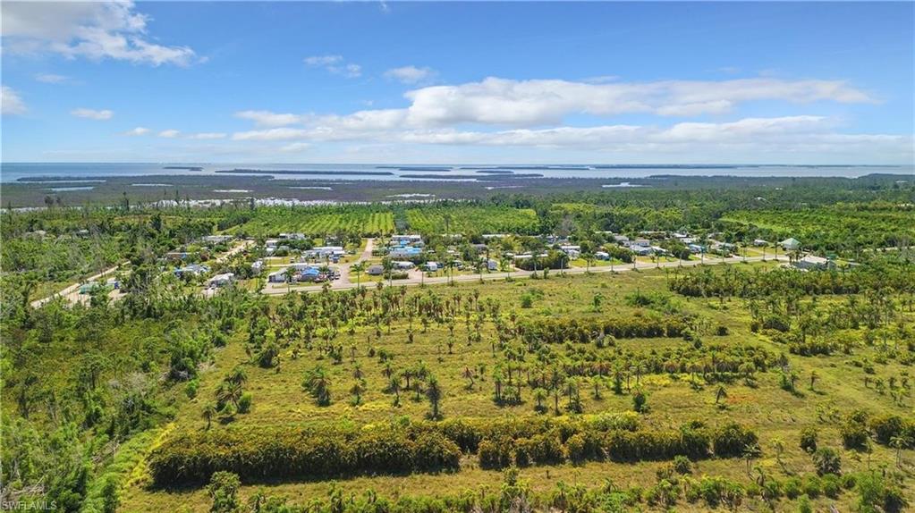 CHARLOTTE SHORES - Land