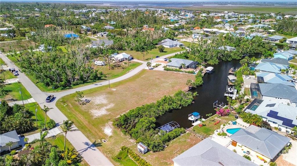 CHARLOTTE SHORES - Land