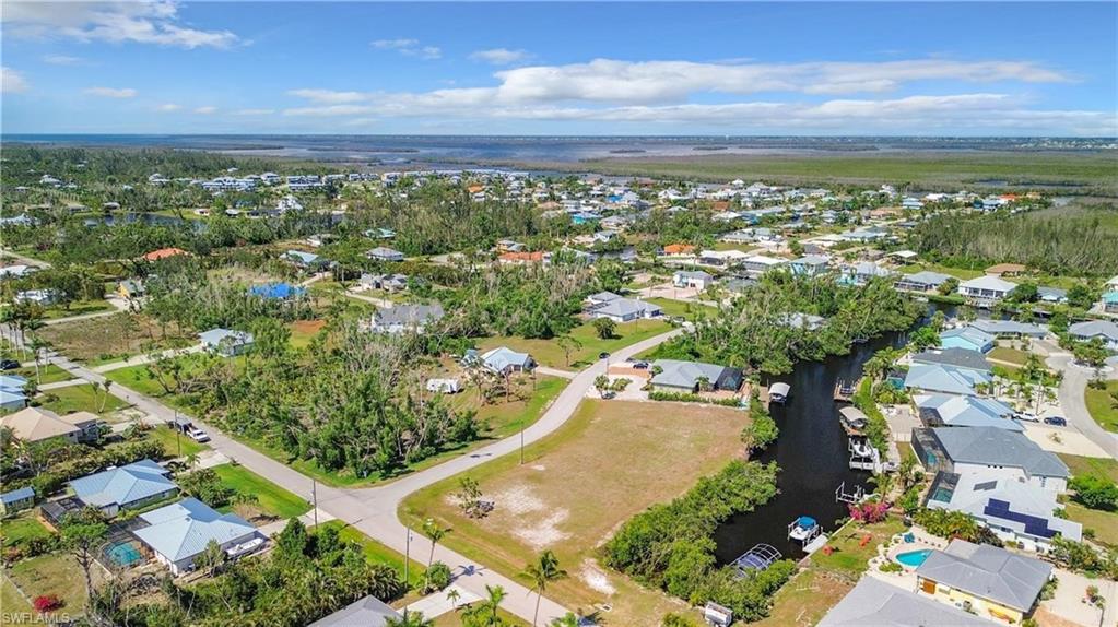 CHARLOTTE SHORES - Land