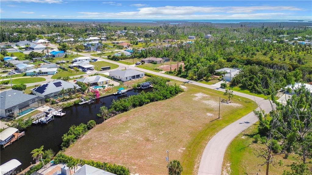 CHARLOTTE SHORES - Land