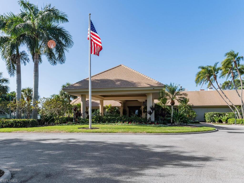 LONGSHORE LAKE - Residential