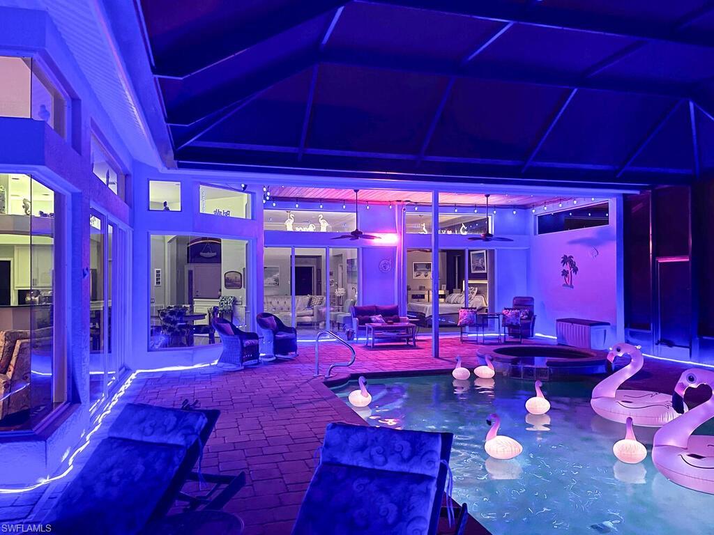 LONGSHORE LAKE - Residential