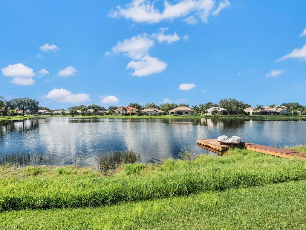 LONGSHORE LAKE - Residential