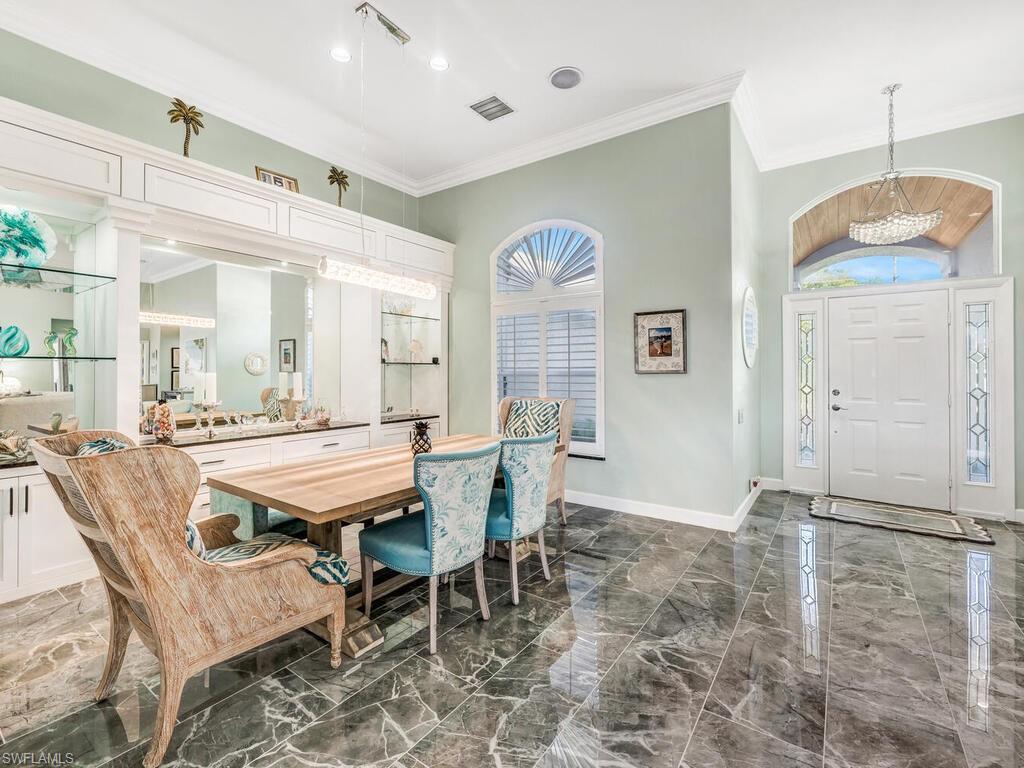 LONGSHORE LAKE - Residential