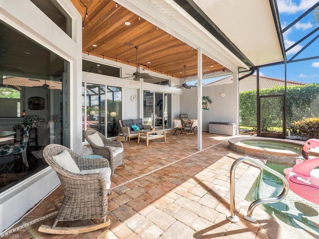 LONGSHORE LAKE - Residential