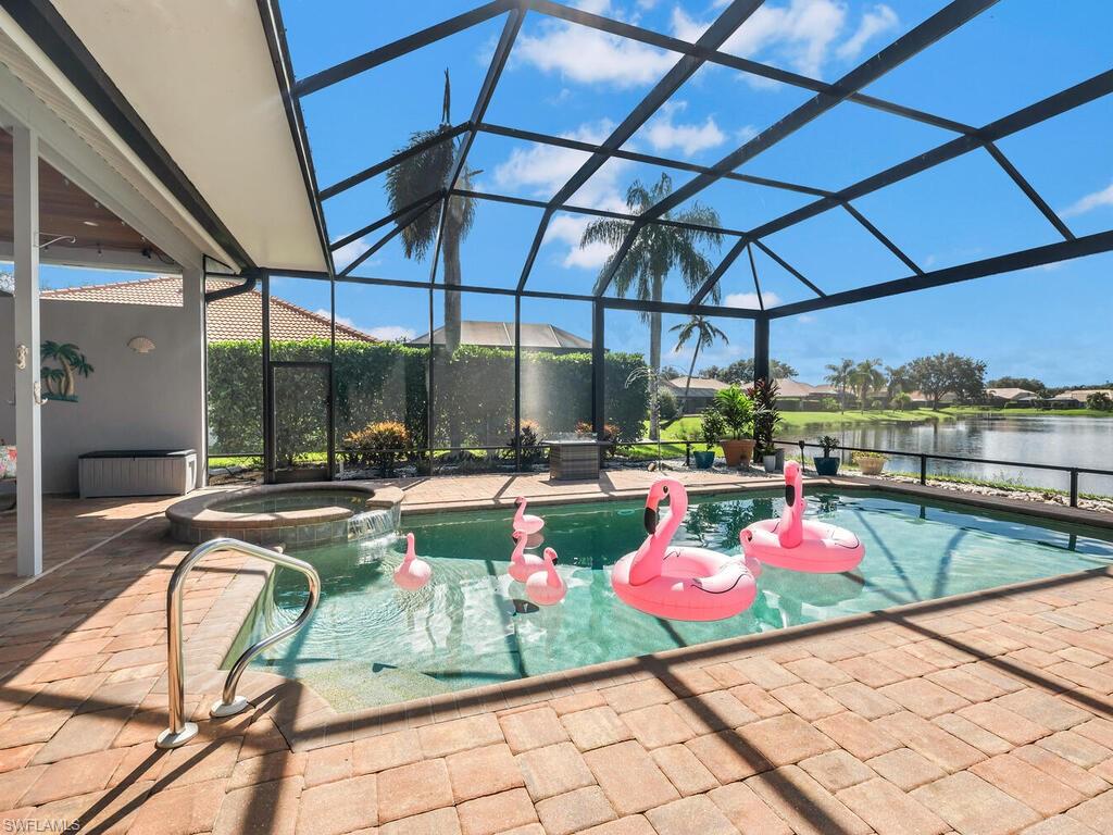 LONGSHORE LAKE - Residential