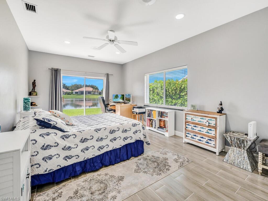 LONGSHORE LAKE - Residential