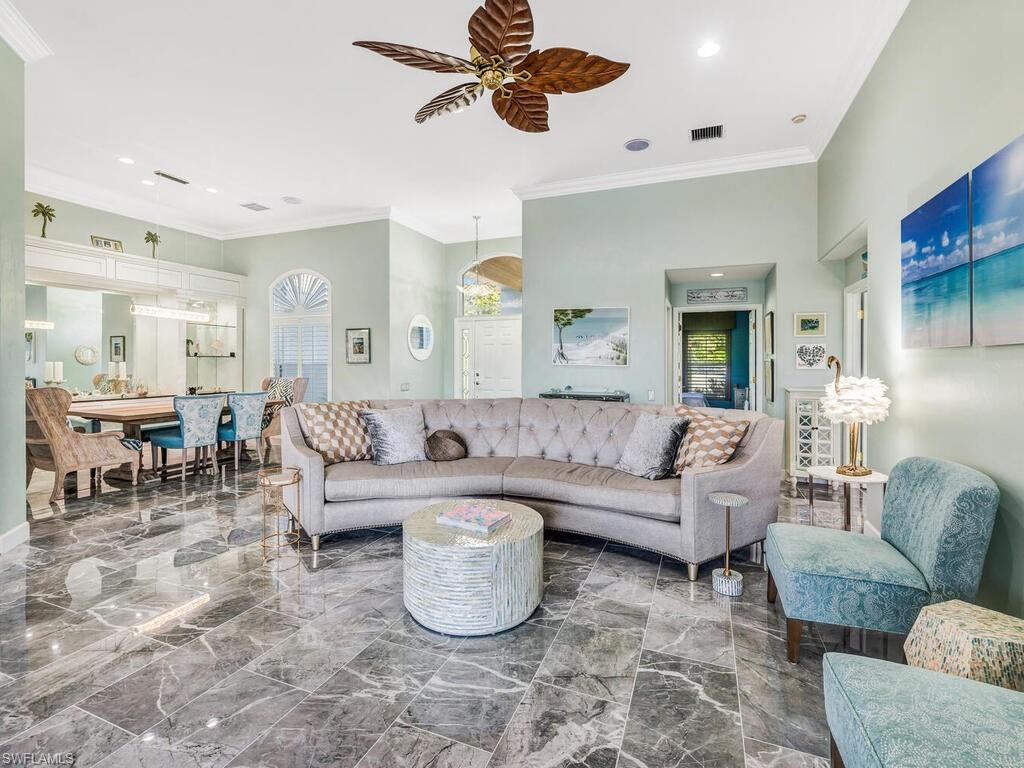 LONGSHORE LAKE - Residential